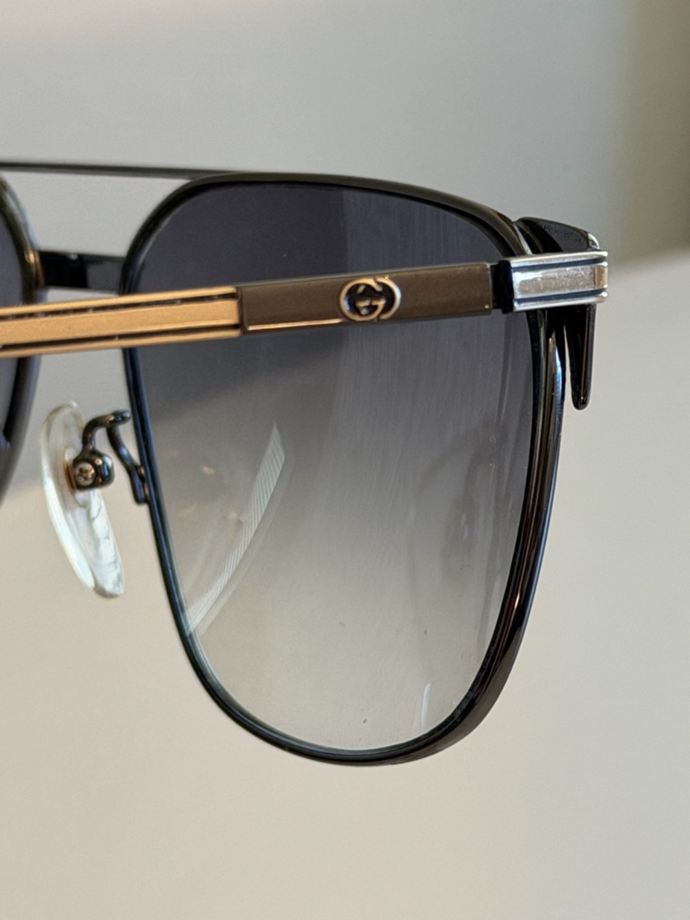Authentic GUCCI Black/ silver Aviators - Picture 12 of 16